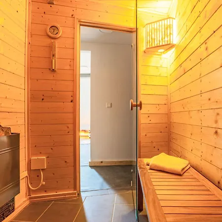 Karl Ii- By Interhome